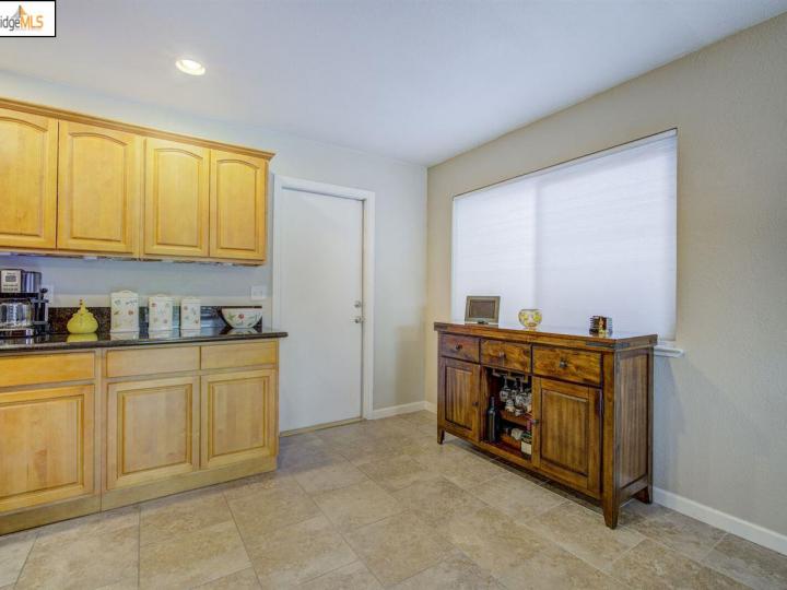 7724 Spring Valley Ave, Citrus Heights, CA | . Photo 12 of 24