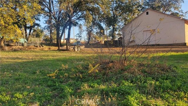 8322 Skwy Paradise CA. Photo 13 of 24