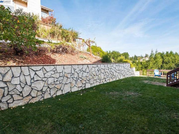 8357 Creekside Dr, Dublin, CA | The Images | No. Photo 25 of 30