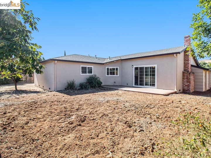 9 Clairmont Pl, Pittsburg, CA | Woodland Hills. Photo 35 of 36