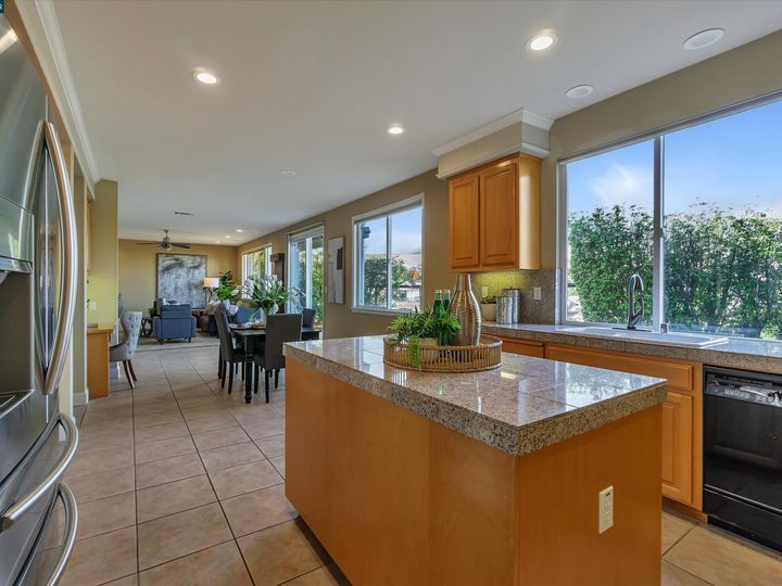 985 Rolling Woods Way, Concord, CA | Crystyl Ranch. Photo 14 of 57