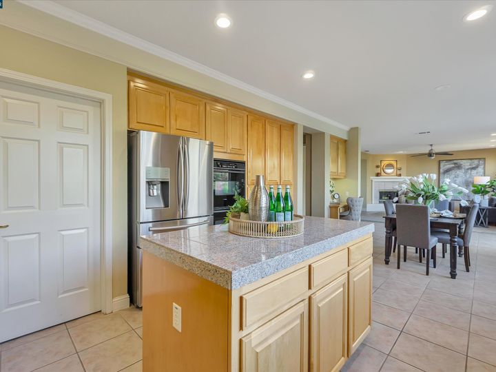 985 Rolling Woods Way, Concord, CA | Crystyl Ranch. Photo 15 of 57