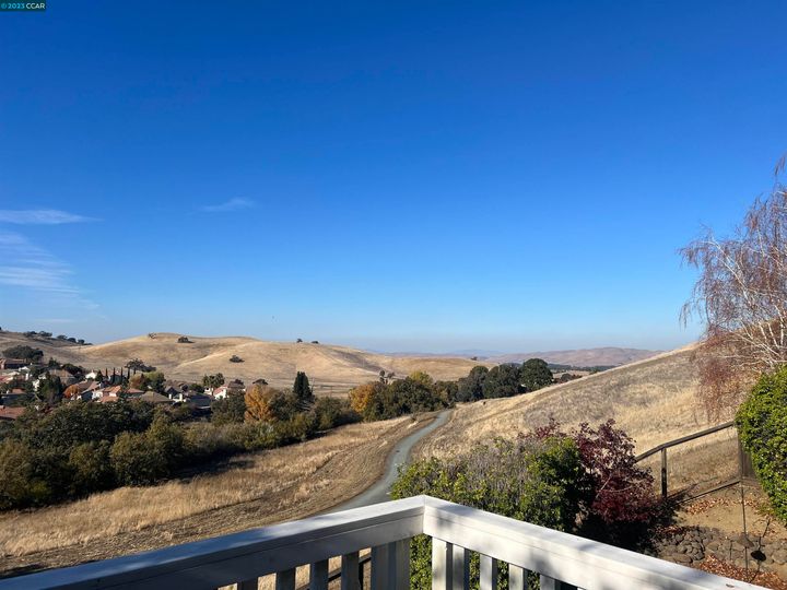 985 Rolling Woods Way, Concord, CA | Crystyl Ranch. Photo 55 of 57