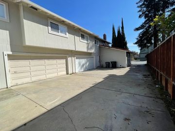 1235 Hollenbeck Ave, Sunnyvale, CA | . Photo 2 of 24