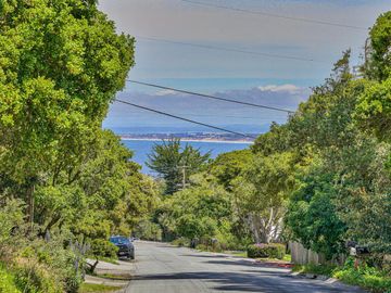 129 Monte Vista Dr, Monterey, CA | . Photo 3 of 35