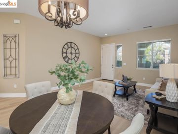 139 Pescara Blvd, Brentwood, CA | Brentwood. Photo 6 of 36