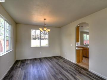 1433 Oasis Ln, Patterson, CA | . Photo 6 of 34