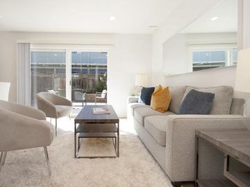 2047 Montecito Ave #12, Mountain View, CA, 94043 Townhouse. Photo 3 of 29