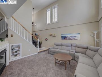 20481 Summercrest Dr, Castro Valley, CA, 94552 Townhouse. Photo 6 of 35