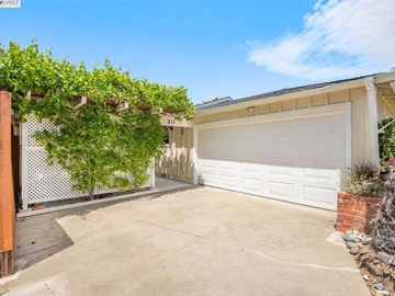 211 Clarke Ave, Livermore, CA | Leland Heights. Photo 3 of 25