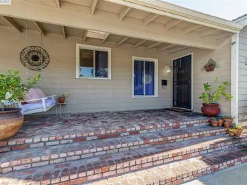 21442 Lake Chabot Rd, Castro Valley, CA | Castro Valley. Photo 4 of 34