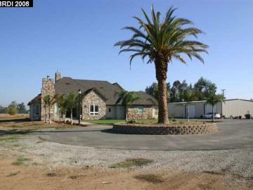 2350 Fischer Ave, Country, CA