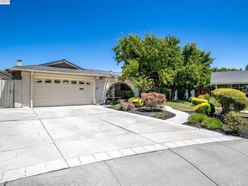 2465 Lexington Pl, Livermore, CA | Whispering Pines. Photo 4 of 25