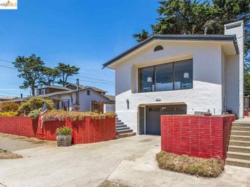 271 Clifton Rd, Pacifica, CA | . Photo 2 of 32