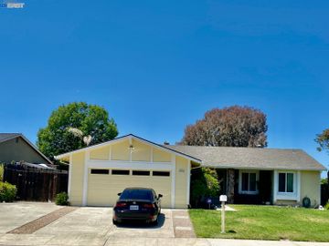 3316 Barmouth Dr, Antioch, CA | Barmouth Dr. Photo 2 of 10