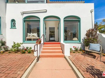 335 Beirut Ave, Pacific Palisades (los Angeles), CA | . Photo 3 of 32