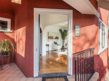 378 50th St, Oakland, CA | Temescal. Photo 4 of 27