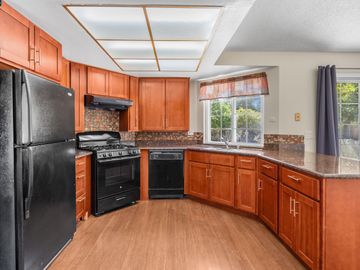 401 Donegal Dr, Vallejo, CA | . Photo 5 of 45
