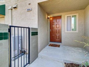 40844 Ingersoll Ter, Fremont, CA, 94538 Townhouse. Photo 2 of 29