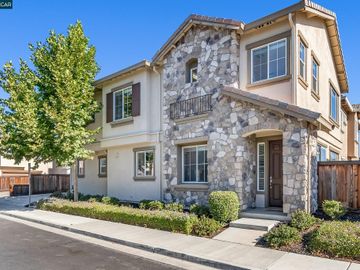 428 Baja Ct, Brentwood, CA | Mission Grove. Photo 2 of 39