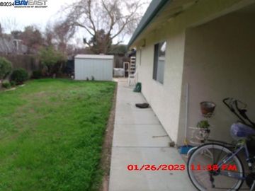 446 Oakwood Dr, Los Banos, CA | . Photo 3 of 6