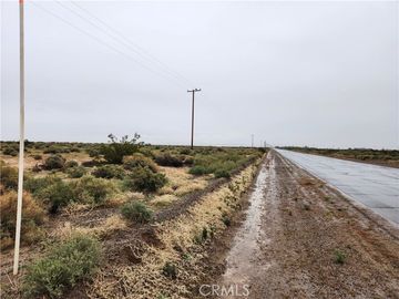 45252 Fairview Rd, Newberry Springs, CA