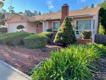 4712 Stacy St, Oakland, CA | Grass Valley. Photo 3 of 24