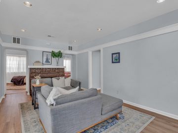 5479 Cole, Oakland, CA | Melrose. Photo 5 of 23