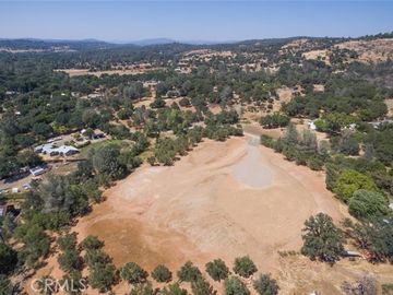 56 Canal Dr, Oroville East, CA