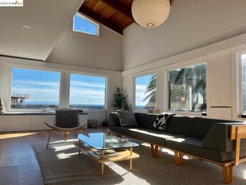 60 Queen Rd, Bolinas, CA | . Photo 3 of 40