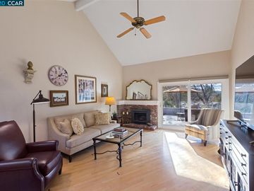 716 Lakeside Ct, Danville, CA, 94526 Townhouse. Photo 4 of 40