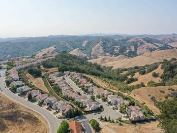 7787 Coolidge Ct, Castro Valley, CA | Palomares Hills. Photo 3 of 21