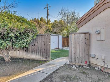 911 Villa Ter, Brentwood, CA, 94513 Townhouse. Photo 4 of 27