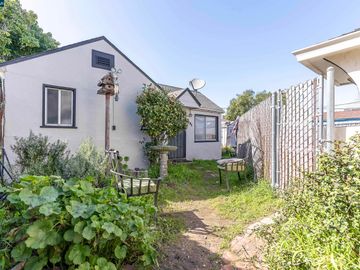 933 33rd St, Richmond, CA | North And East. Photo 4 of 11