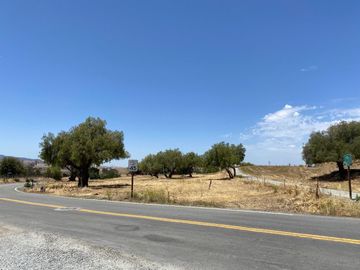 Airline Hwy, Tres Pinos, CA